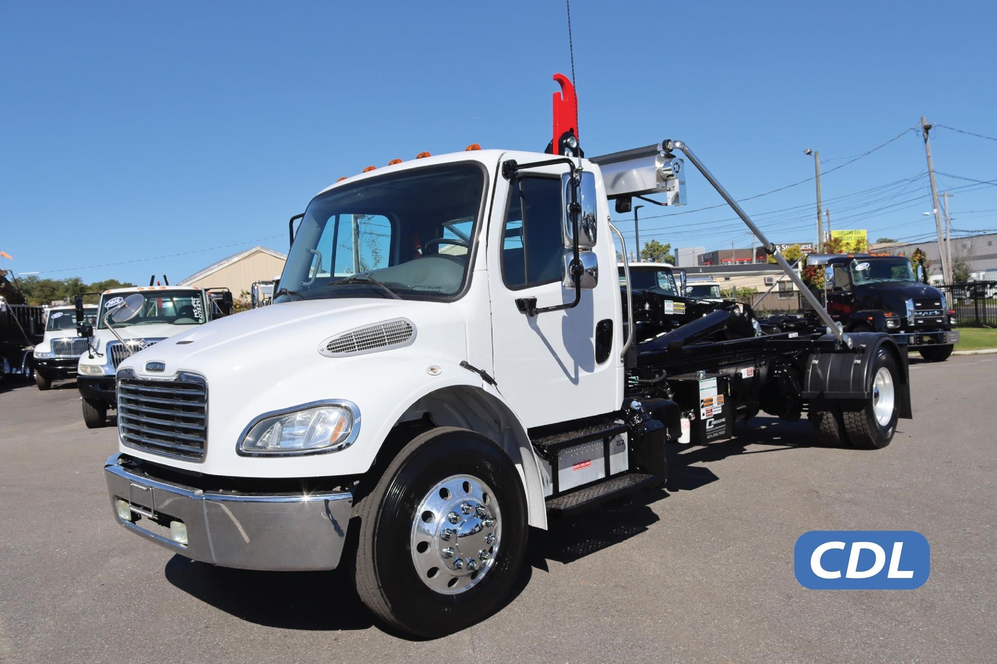 2015 FREIGHTLINER BUSINESS CLASS M2 106 2015 FREIGHTLINER BUSINESS CLASS M2 106 - image 1 of 6