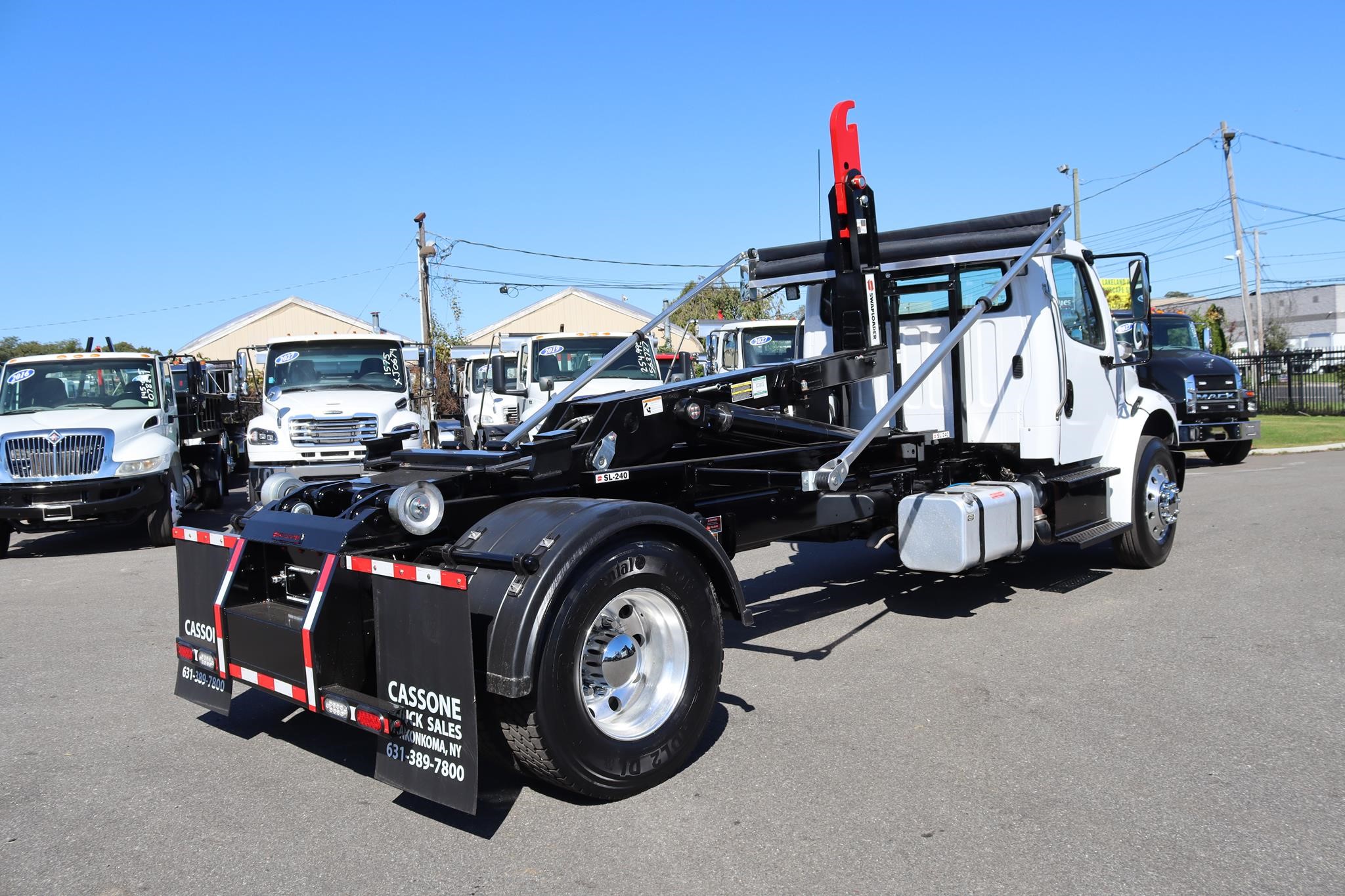 2015 FREIGHTLINER BUSINESS CLASS M2 106 2015 FREIGHTLINER BUSINESS CLASS M2 106 - image 4 of 6