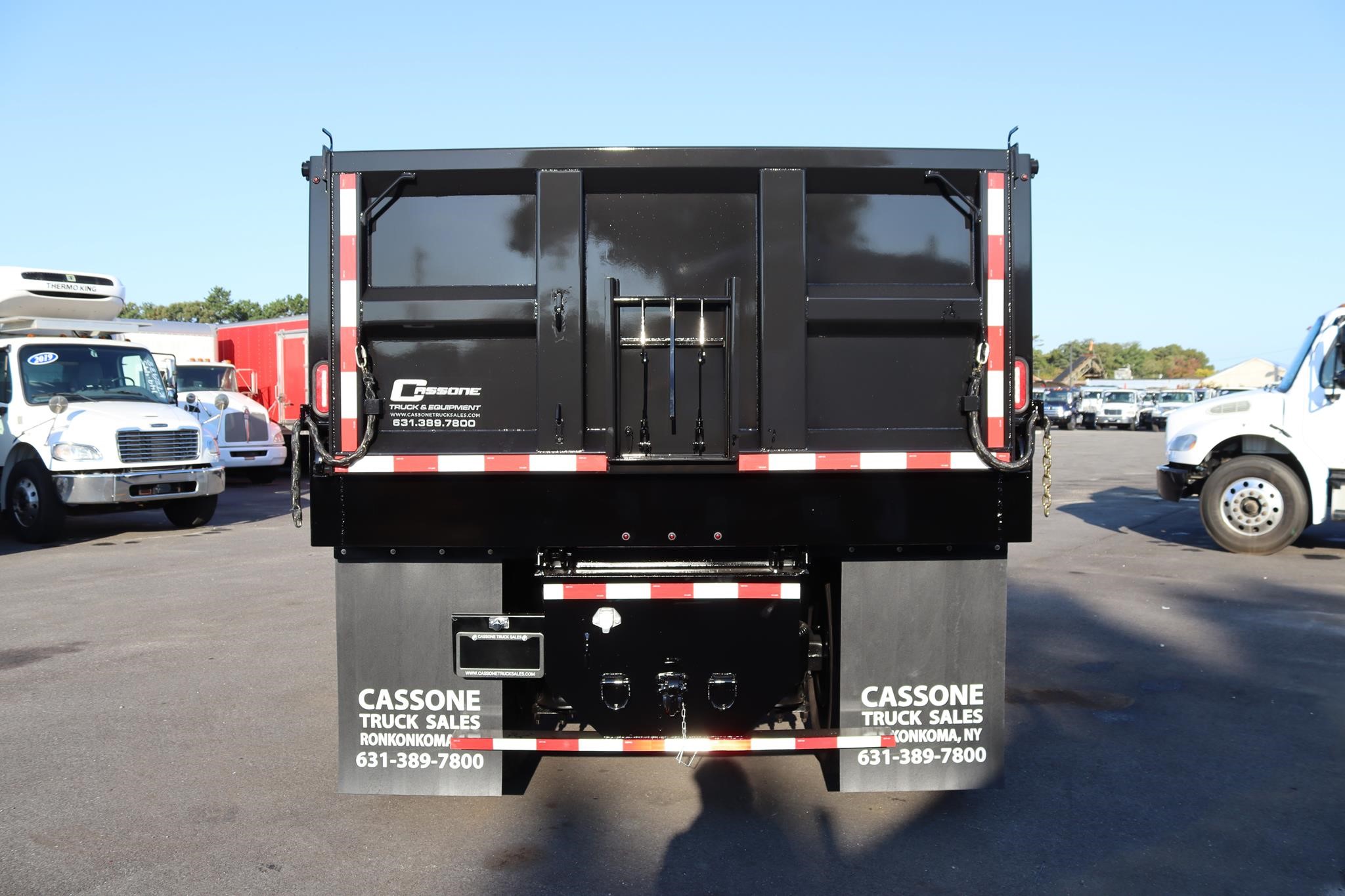 2018 FREIGHTLINER BUSINESS CLASS M2 106 2018 FREIGHTLINER BUSINESS CLASS M2 106 - image 3 of 6