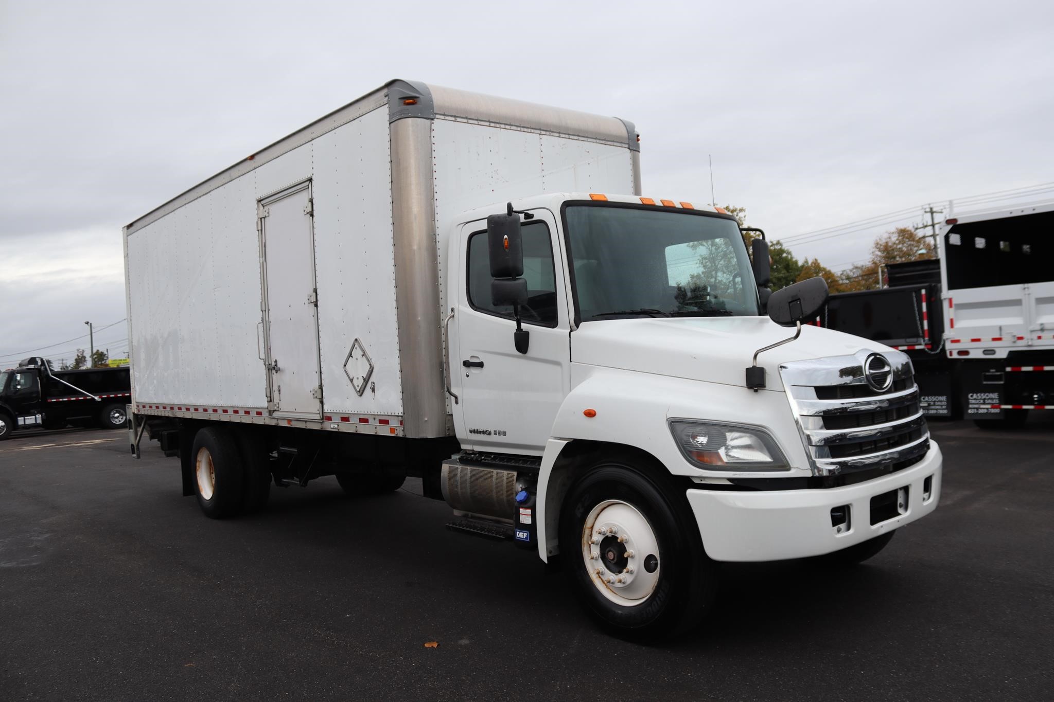 2019 HINO 338 2019 HINO 338 - image 5 of 6