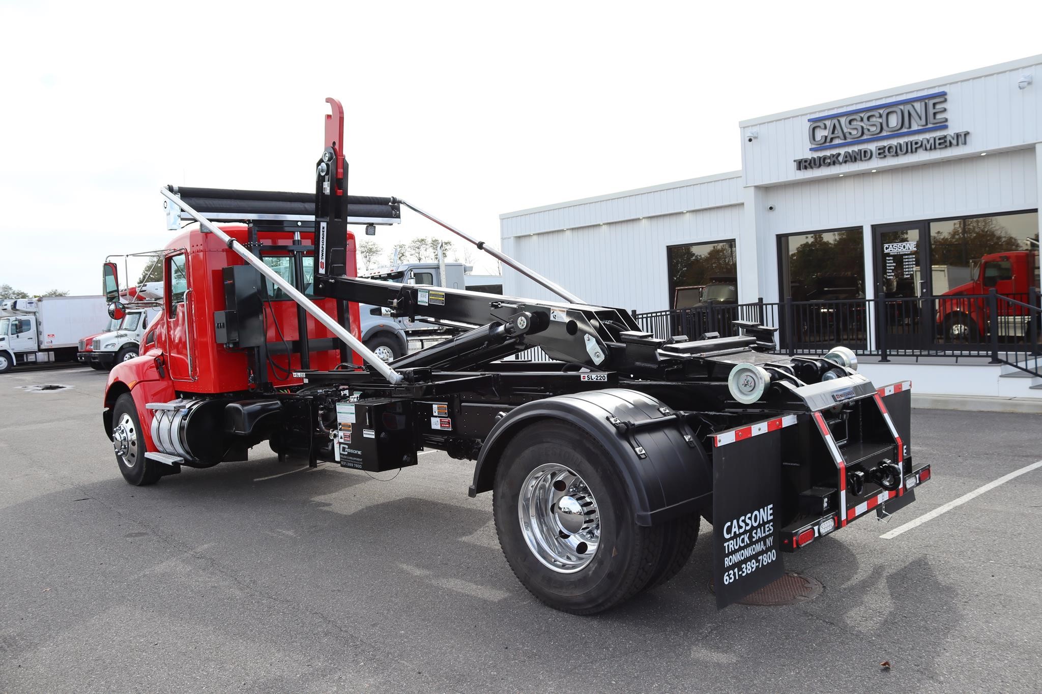 2019 KENWORTH T370 - image 2 of 6