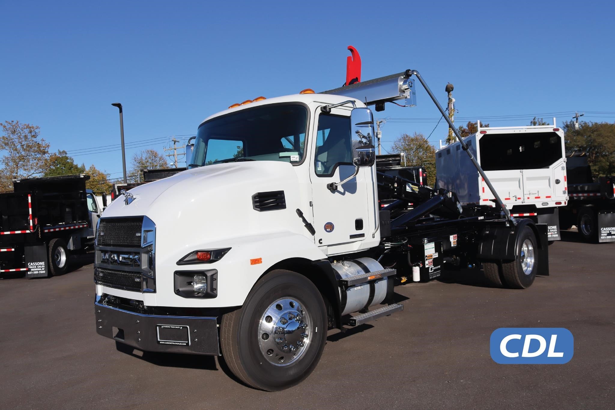 2027 MACK MD7 - image 1 of 6